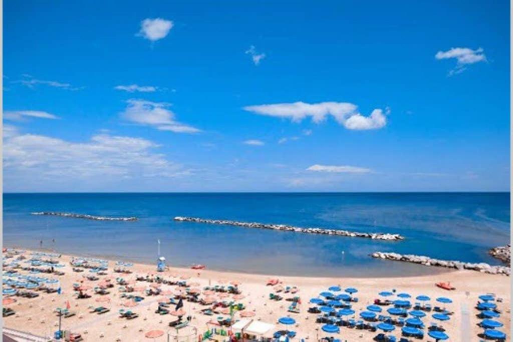 Casa Vacanze A Bellaria Tra Centro E Mare Apartamento Exterior foto